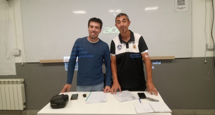 Maximiliano Castelli: “La idea del curso es que ellos conozcan el reglamento, estén preparados a la hora de llevarlo a la práctica y dirigir