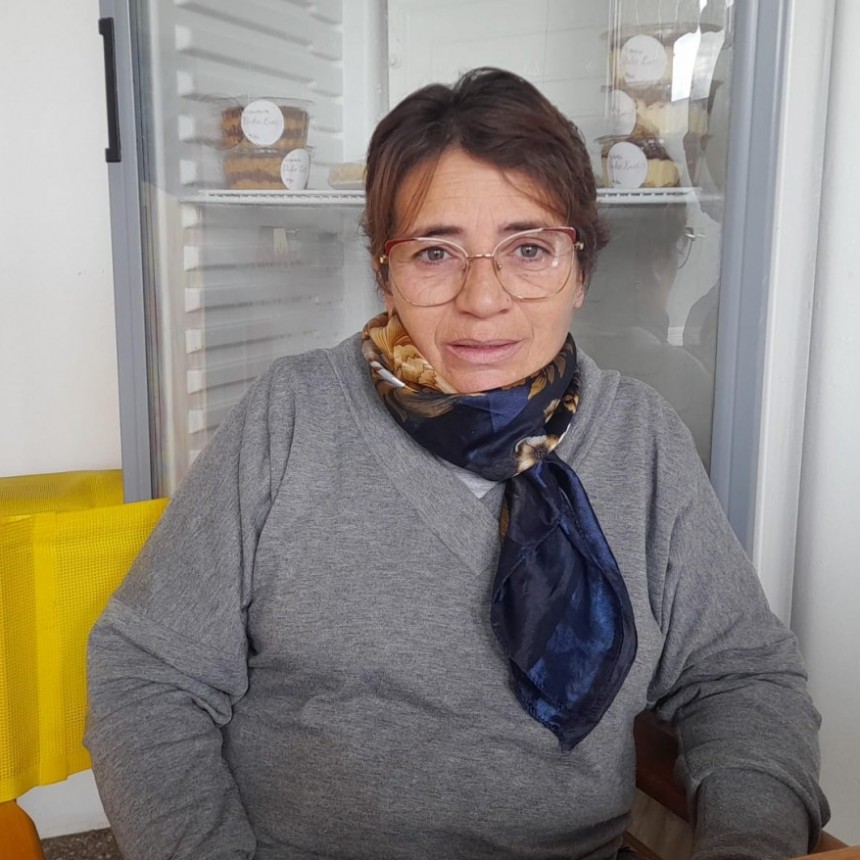 Sandra Almada: 