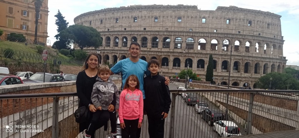 Paola Villacorta: “No lo podemos creer, la gente acá se preocupa por nosotros, incluso la Policía ha venido a ver si estamos bien o si necesitamos algo”