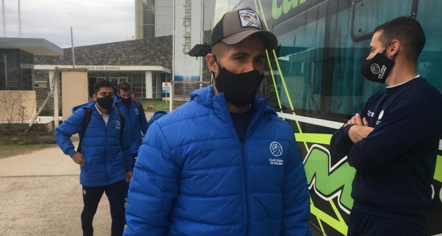 El plantel del Club Ciudad partió rumbo a Mar del Plata