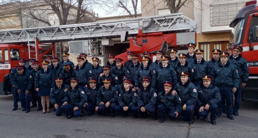 Los Bomberos Voluntarios de Bolívar celebraron su día