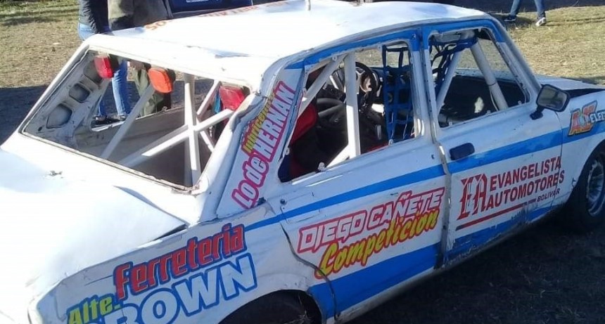 Agustín Aragón: “No son graves los daños, ahora estamos trabajando con el auto desarmado y trataremos de armarlo lo antes posible