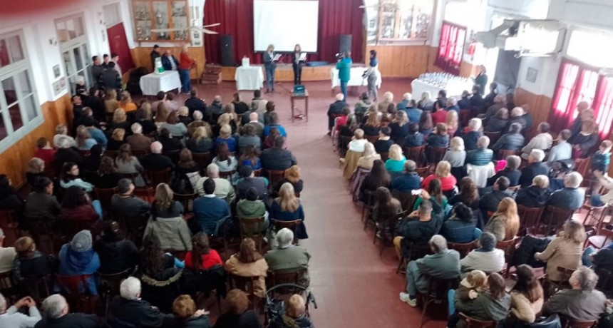 El Centro Recreativo y Deportivo Ibarrense celebró sus 100 años de vida institucional