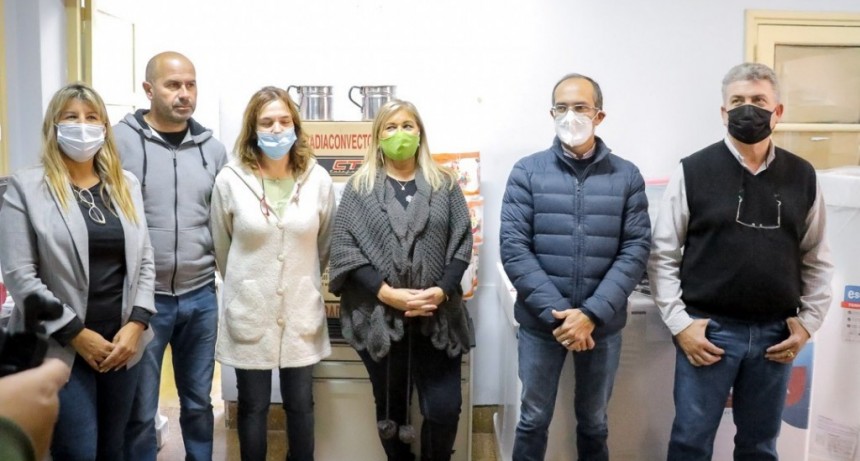 Autoridades del Consejo Escolar y Marcos Pisano hablaron con FM 10 sobre la entrega de equipamiento a entidades educativas