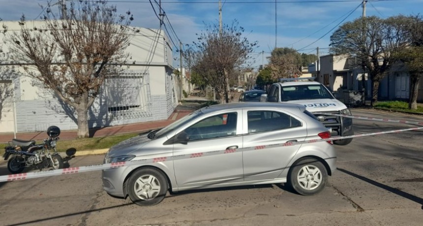 Impacto entre una moto y un auto