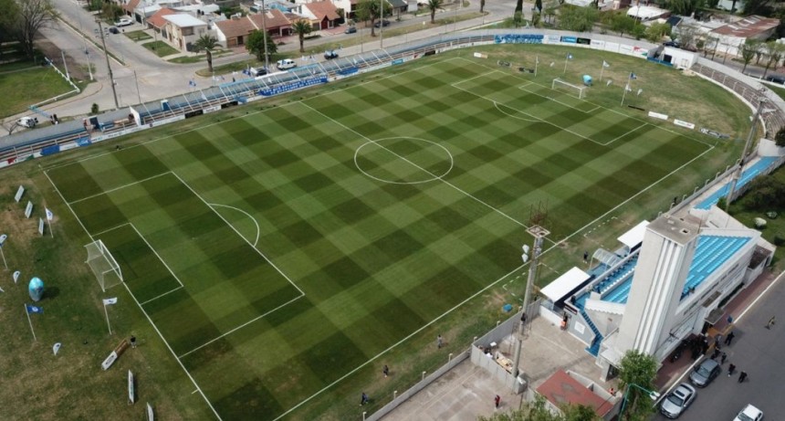 Ciudad invierte y trabaja en la nueva iluminación del Estadio “Eva Perón” 