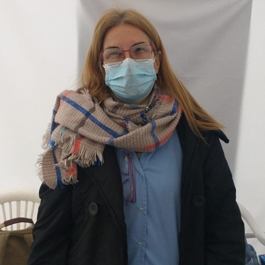 Mónica Piñel: “Estamos vacunando a los trescientos turnados de segunda dosis Sputnik V y ya comenzamos con mayores de 18, tenemos vacunas disponibles y van a seguir llegando aún más”