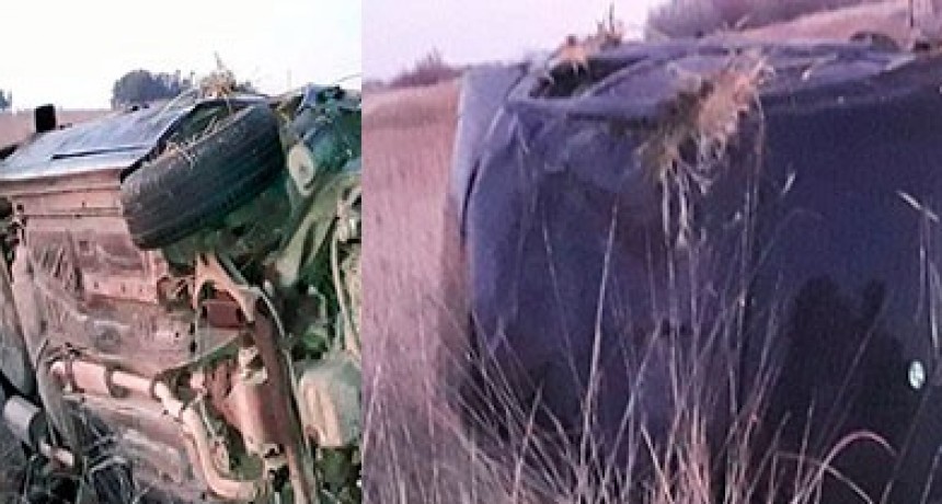 Una mujer policía sufrió un espectacular vuelco en Ruta 226