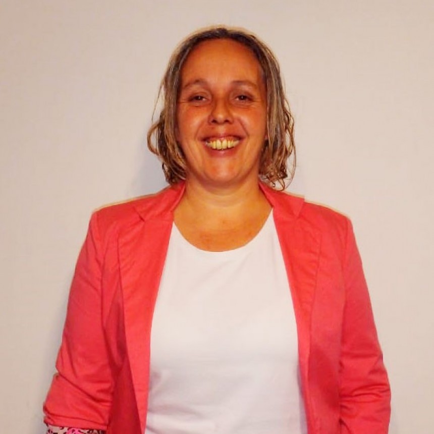 Ver&oacute;nica Ru&iacute;z: &ldquo;Somos un grupo que pretende habilitar otras miradas en un terreno pol&iacute;tico que hoy est&aacute; manchado&rdquo;