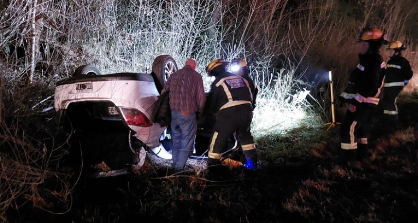 Dos pehuajenses volcaron en ruta nacional 205
