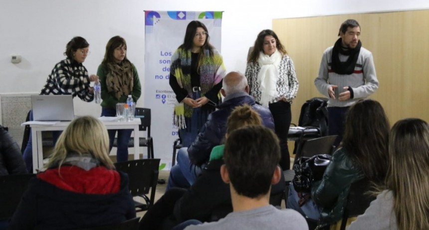 El Dispositivo Territorial Comunitario (ExDIAT) brindó una capacitación sobre consumos problemáticos 