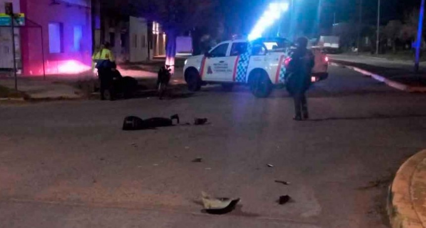 Impacto en avenida Tres de Febrero y Juan Manuel de Rosas