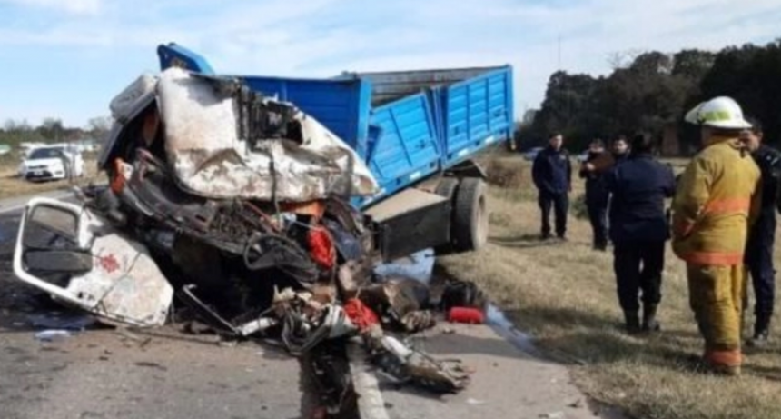 Un camionero de 35 años falleció en un violento accidente en la ruta nacional 5