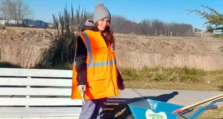 Programa Guardianes de Tu Plaza: Visitamos con FM 10 a Agostina Mosconi, en Barrio Solidaridad