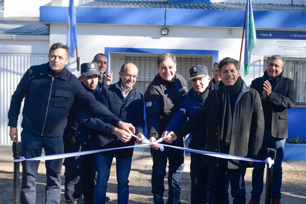 Juanto a Pisano y Bucca, el Gobernador Axel Kicillof inauguró la nueva sede de la Policía Científica en Bolívar, y entregó Patrulleros para fortalecer la seguridad en el distrito