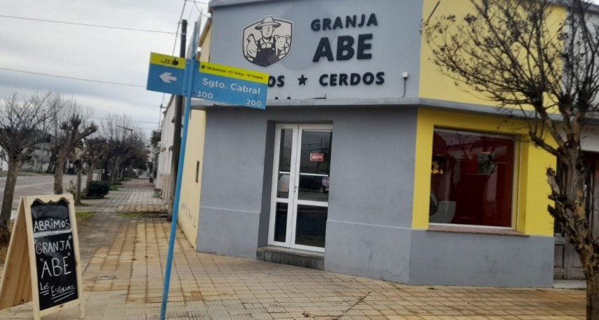 Abrió sus puertas Granja ABE, cerdos y pollos