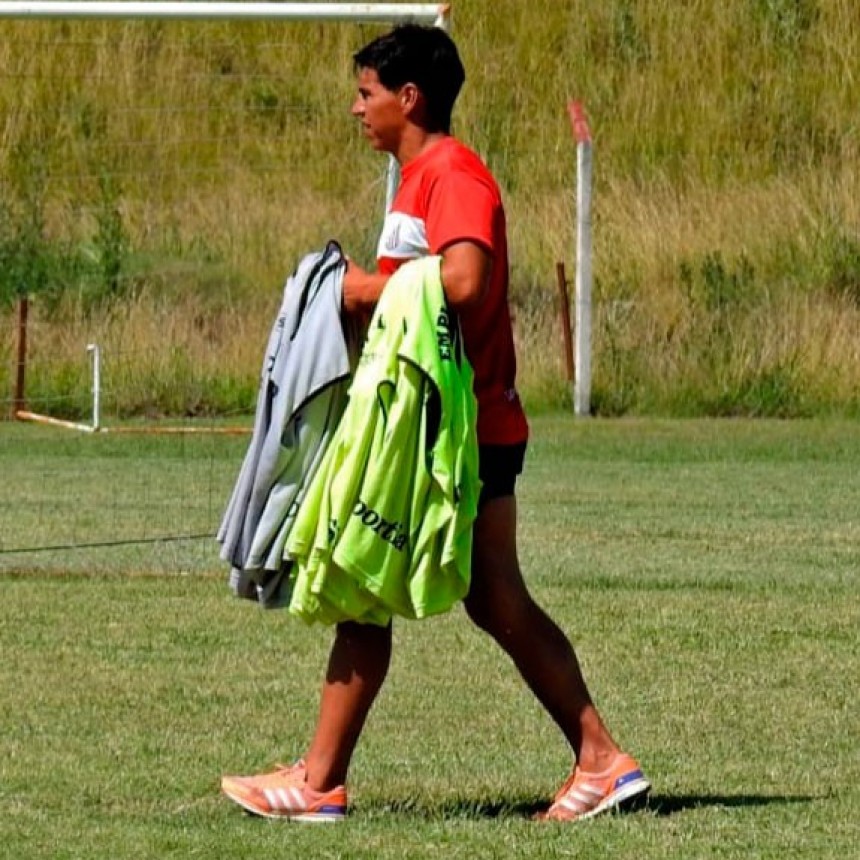 Alejandro "Mono" Cisneros: &ldquo;Se nos vino encima el torneo, pero bueno, tenemos fe que estamos haciendo bien las cosas y nos va a ir bien&rdquo;