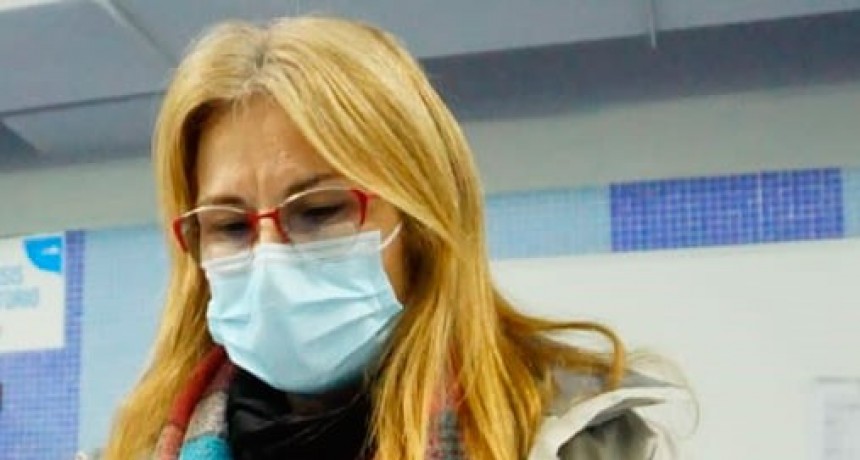 Mónica Piñel; ‘La única herramienta que tenemos por el momento es la vacunación y lo estamos viendo, el hospital no está saturado y la importancia que tiene la vacuna ante esto’