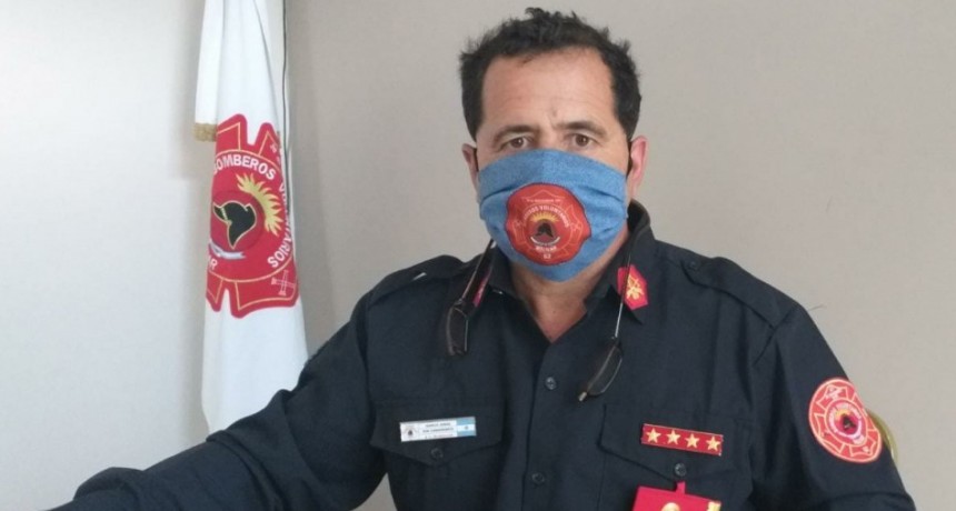 Jorge García (Jefe de Bomberos Voluntarios) confirmó que este miércoles al cierre de la tarde, se realizará un práctica de altura con escalera mecánica en un edificio en construcción sobre avenida Calfucurá frente al hospital