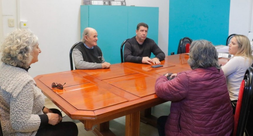 Carona y Fern&aacute;ndez se reunieron con integrantes de Feria Verde