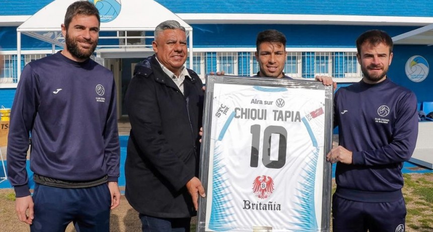 “Chiqui” Tapia se hizo presente en la casa del “Celeste” 