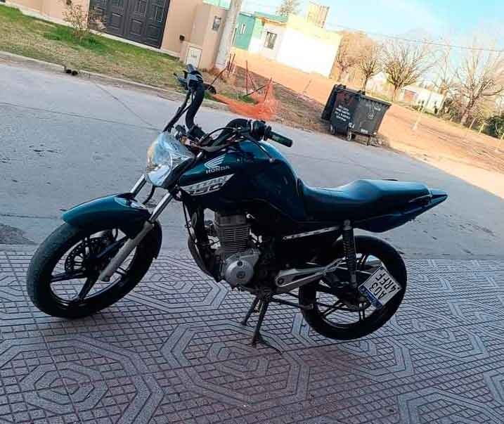 Robaron una moto Honda