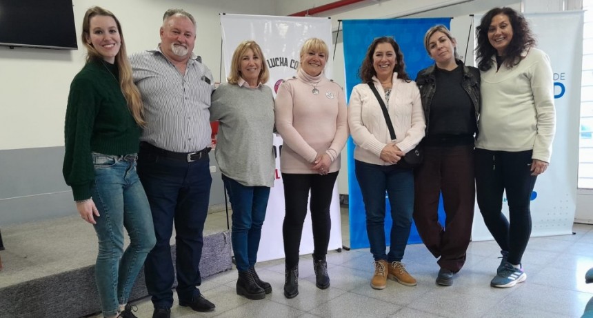 Secretaría de Salud y LIPOLLC organizaron con éxito la charla “Protagonista en Salud: Compartiendo Experiencias en Oncología”