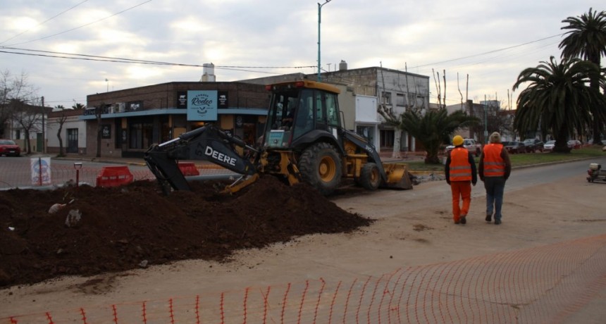 Avanza la obra del servicio de Distribución de Agua Potable en Bolívar