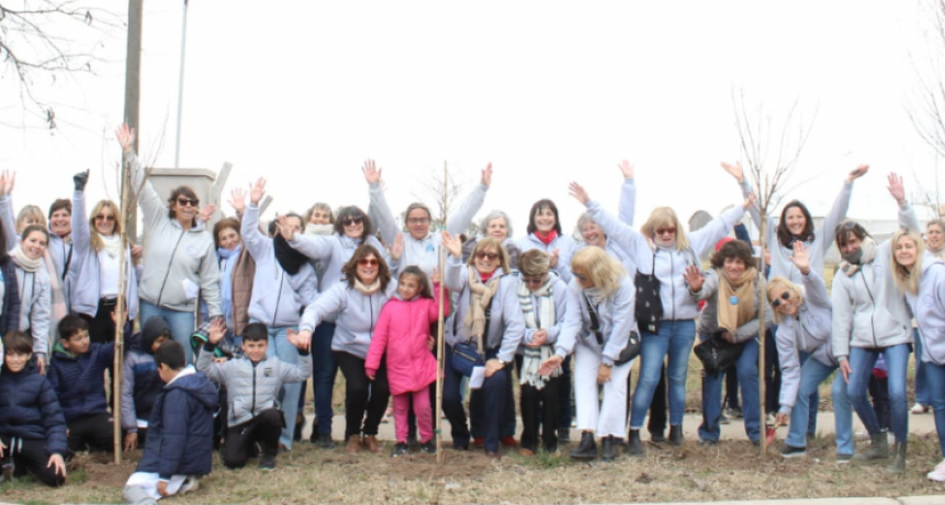 El Municipio acompañó a la Asociación Civil Uniendo Sonrisas en la inauguración del Boulevard de las Infancias