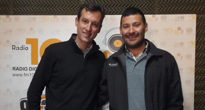 César Pacho y Facundo Záccaro visitaron FM 10 para anunciar actividades en barrio Casariego, en el marco del Día del Niño