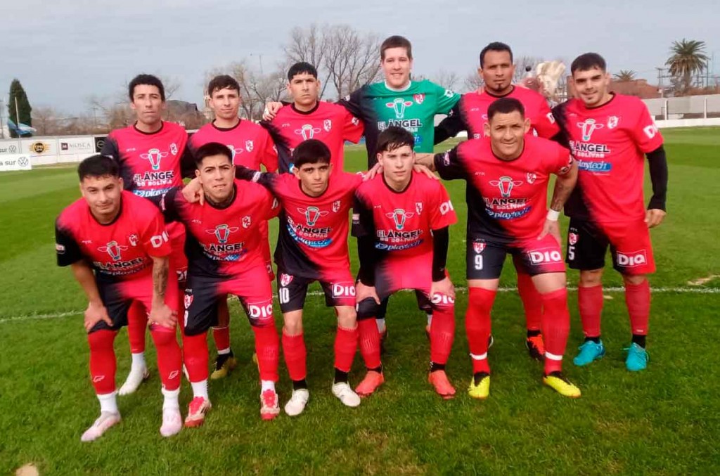 Este martes: En un partidazo, el “rojo” de Adrián Fuster venció a Ciudad de Bolívar, FM 10 habló con los jugadores de Casariego 
