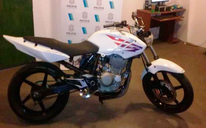 Informe Oficial Comando de Prevención Rural de Bolívar: Se busca al propietario de una moto Honda CBX 250