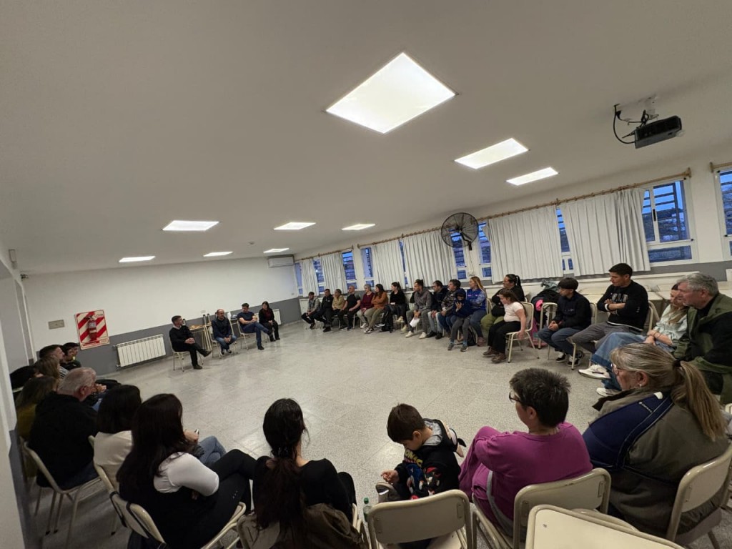 Pisano y Bucca se reunieron con empleados municipales beneficiarios del programa Lotes con Servicios 2