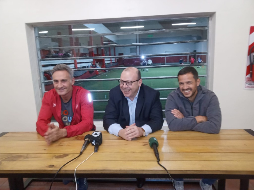 En una jornada muy emotiva, Empleados de Comercio reinauguró el trinquete 