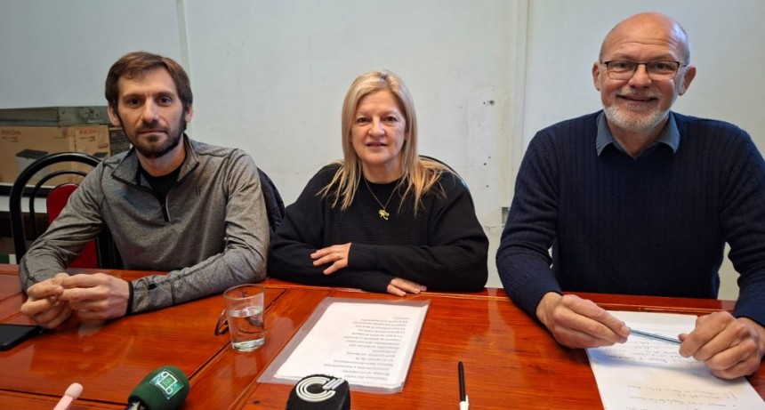 Auntos Agrarios y Turismo: El martes 19 comienza la Capacitación de Mozos y Camareras, dieron detalles en conferencia de prensa