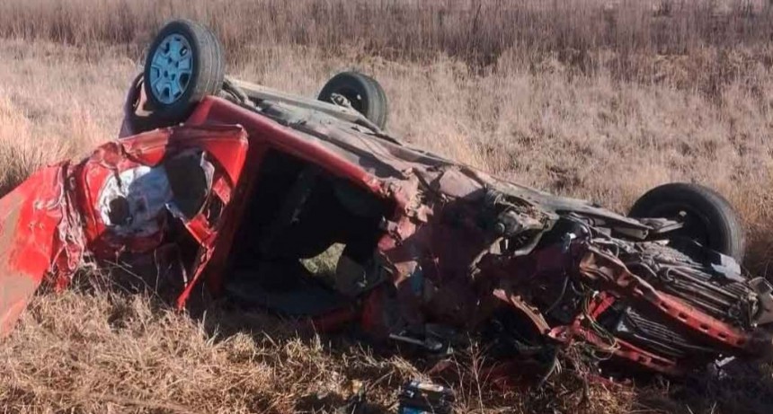 Impacto lateral entre un auto y un cami&oacute;n, Radio Urdampilleta habl&oacute; con Pablo Prieto, Jefe Bomberos Voluntarios de Pirovano
