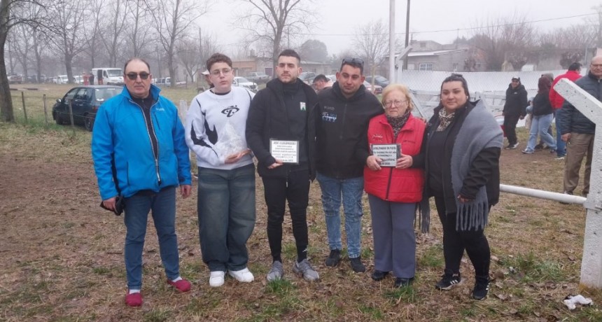 I&ntilde;aki Elissamburu: "Sentimos orgullo por lo que fue mi padre, y hoy recibir el reconocimiento y el respeto por su tarea en la radio, fue muy lindo"