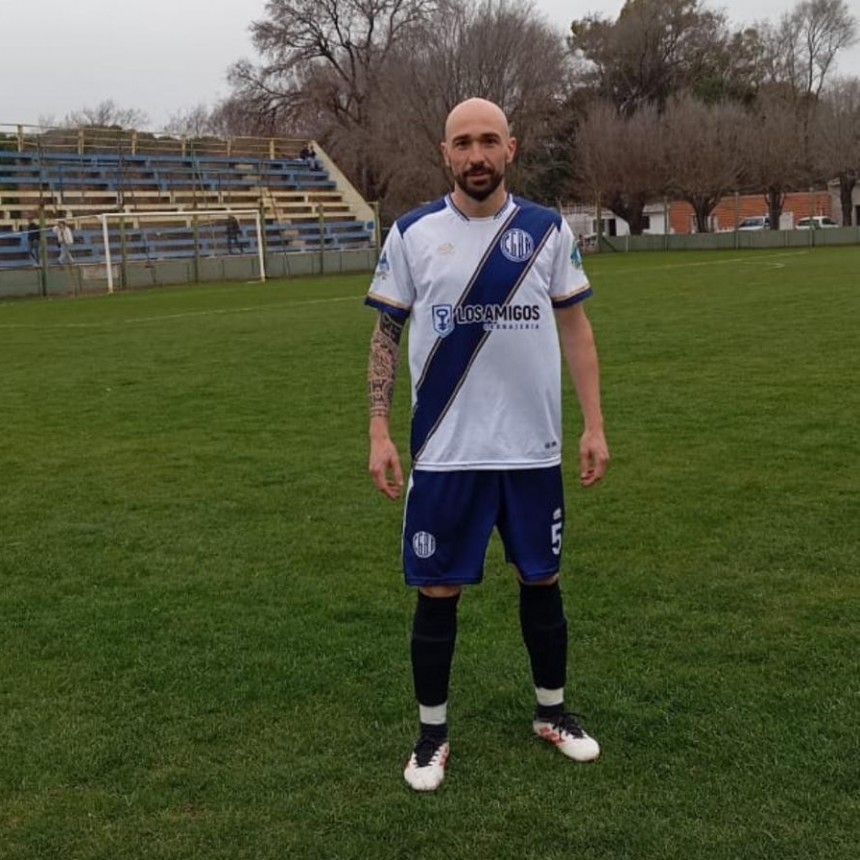 Matías Esteban: “Surgió esta posibilidad, no lo dude, fui, jugué y del club me hicieron saber que querían contar conmigo