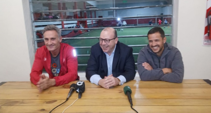 En una jornada muy emotiva, Empleados de Comercio reinauguró el trinquete 