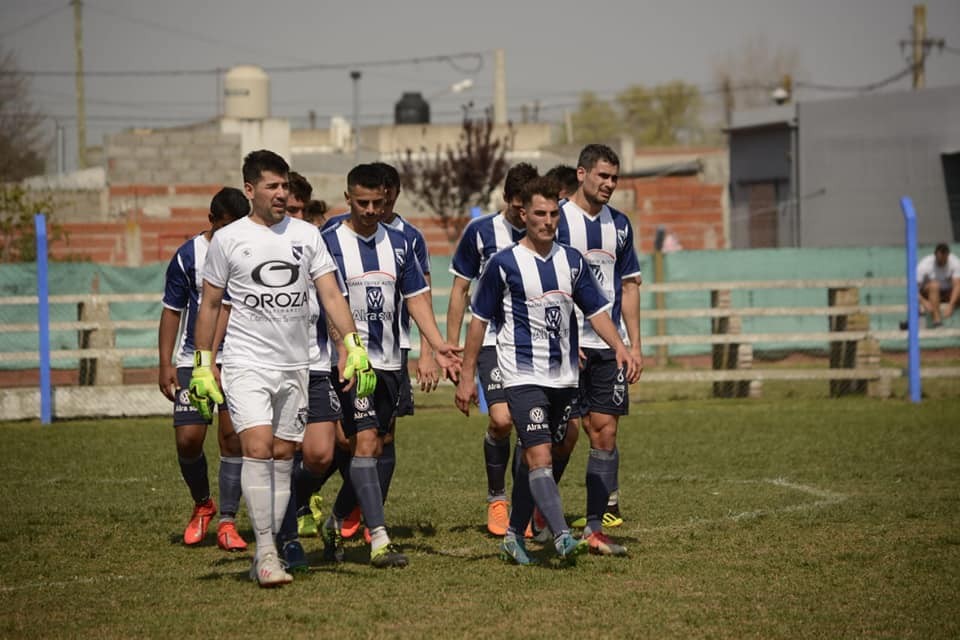 Valenzuela metió al Indio en el Petít