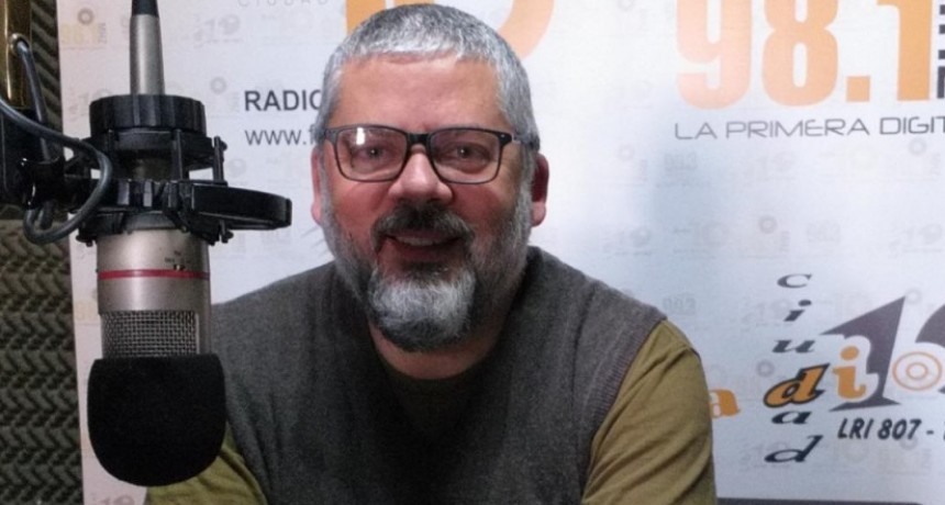 Carlos Teij&oacute;n habl&oacute; de su etapa de docente y augur&oacute; un crecimiento progresivo del p&uacute;blico en el teatro