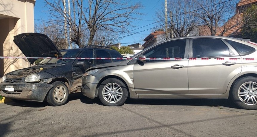 Una persona mayor hospitalizada tras la colisión de dos automóviles