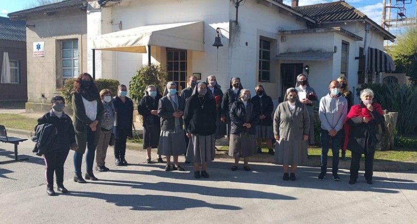 Emotivo acto para homenajear a las hermanas siervas del IJS en su centenario al servicio del hospital 