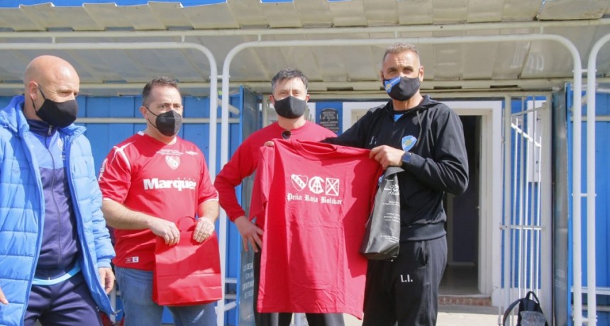 Reconocimiento a Luis Islas, referente del Rojo de Avellaneda