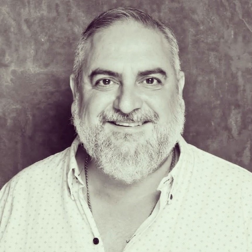 Mauricio Castro Parodi; ‘No nos relajemos todavía, la pandemia no termino’