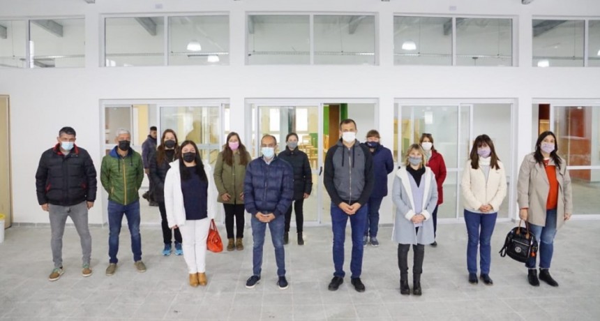Pisano y Bucca recorrieron las nuevas instalaciones del Jard&iacute;n n&ordm;5, junto a la Comunidad Educativa