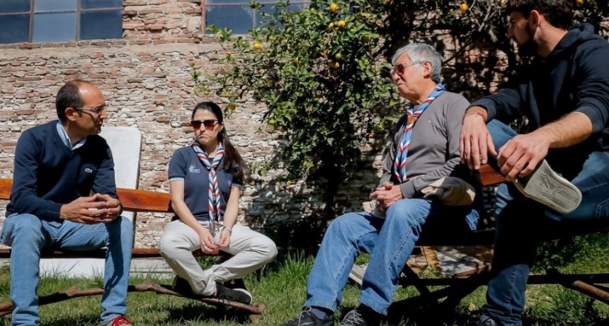 Día del Scout: El intendente Pisano visitó al Grupo Scout San Carlos