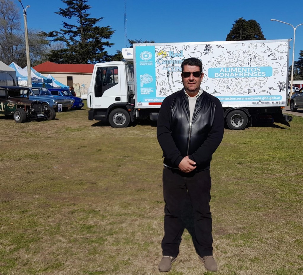 Mercados Bonaerenses estuvo presente en la Sociedad Rural de Bolívar y con el móvil de FM 10 hablamos con Javier Fernández y Mariano Sarraúa