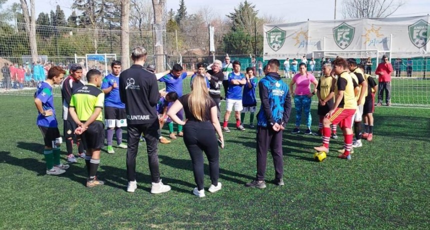 Bolívar participó de la Liga de Fútbol Inclusivo