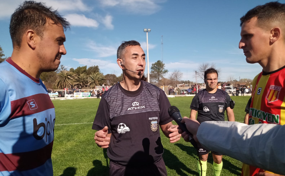 Alfredo Espíndola: “Todas las modificaciones que se van haciendo tratan de mejorar la calidad de minutos en cuanto a juego”